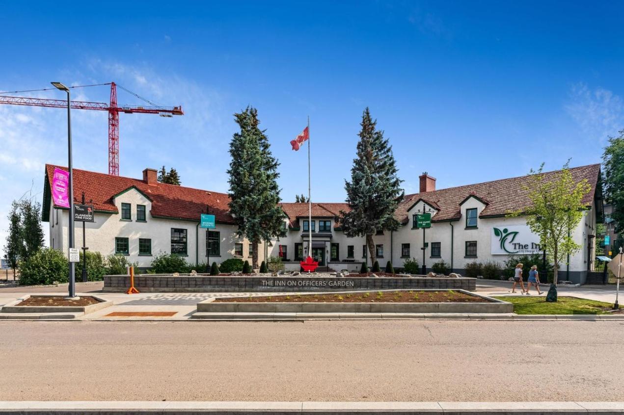 The Inn On Officers' Garden Calgary Bagian luar foto